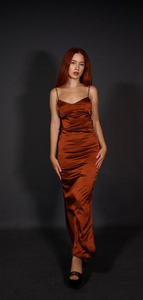 Robe Bronze Elegante